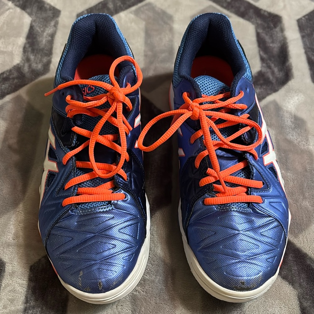 Women’s size 8.5 Asics Gel-Sensi 6 indoor sport/volleyball shoes